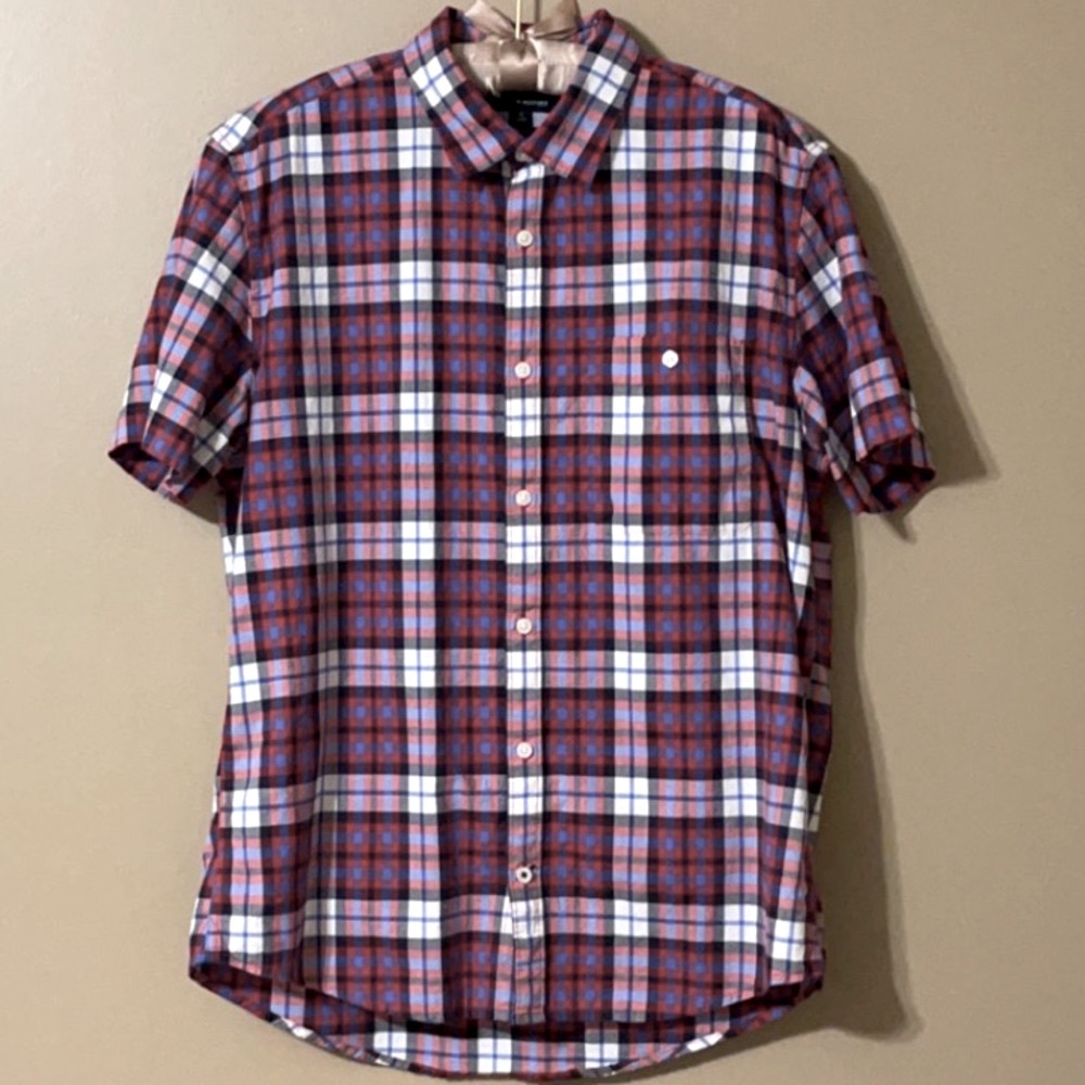 Men’s Tommy Hilfiger shirt sleeve button down